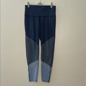 Aerie Chill Play Move Sz. Large Colorblock Leggings